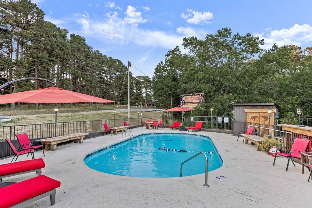 Stonegate Lodge King Bed Wifi Roku Tv Salt Water Pool Room #203 Eureka Springs Exteriér fotografie